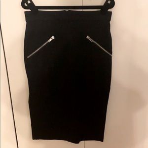 Renee Pencil skirt with zipper detail